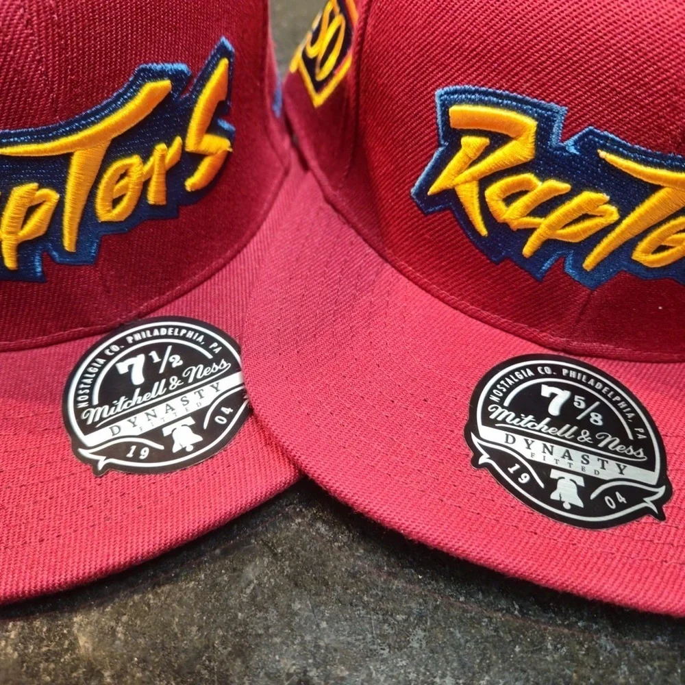 Mitchell & Ness toronto raptor’s